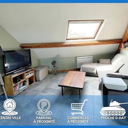 Les Combles De L Aure Grand Studio Cosy Confortable Classe 3 Etoiles Centre Bayeux 2 Mn A Pied Cathedrale Proche Plages Du Debarquement Exterior foto